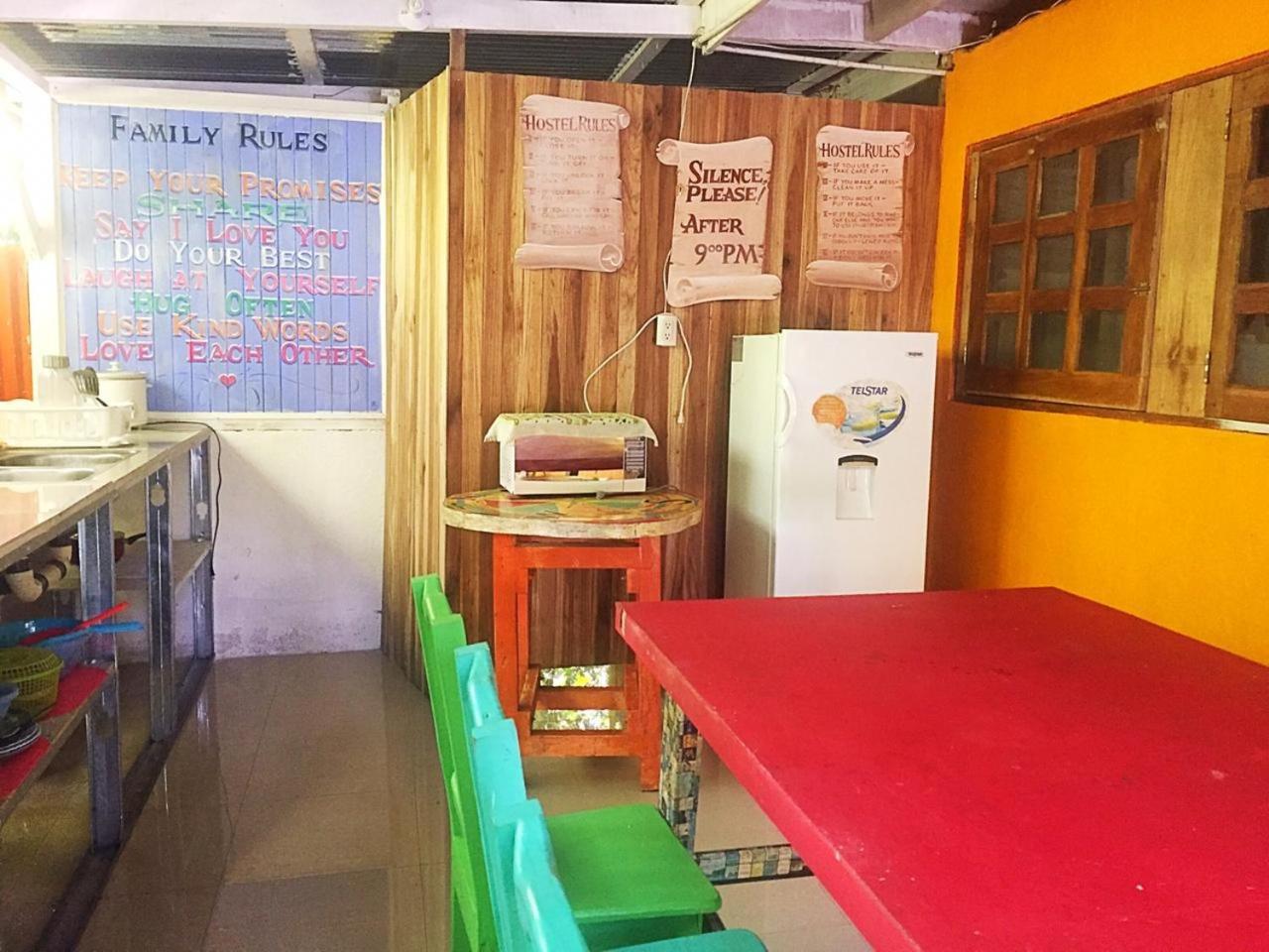 Madre Selva Hostel Puerto Viejo de Talamanca Ngoại thất bức ảnh